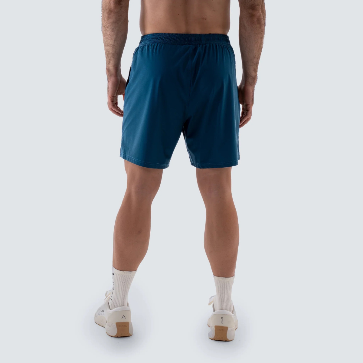 Calções Desportivos Essentials FY26
