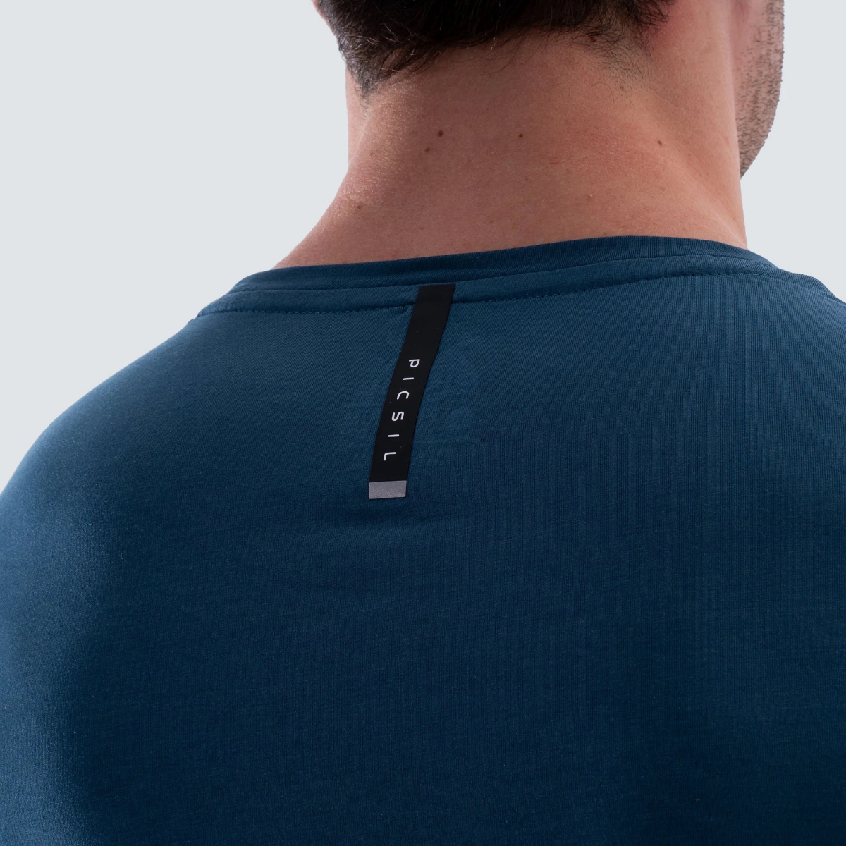 Camisola Homem Essentials FY26