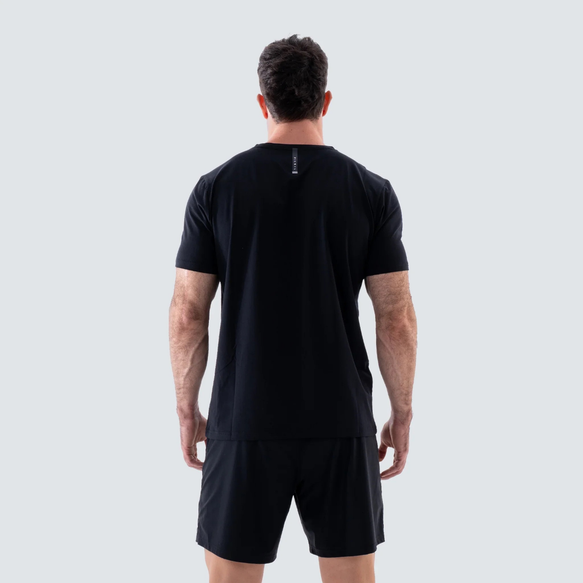 Camisola Homem Essentials FY26